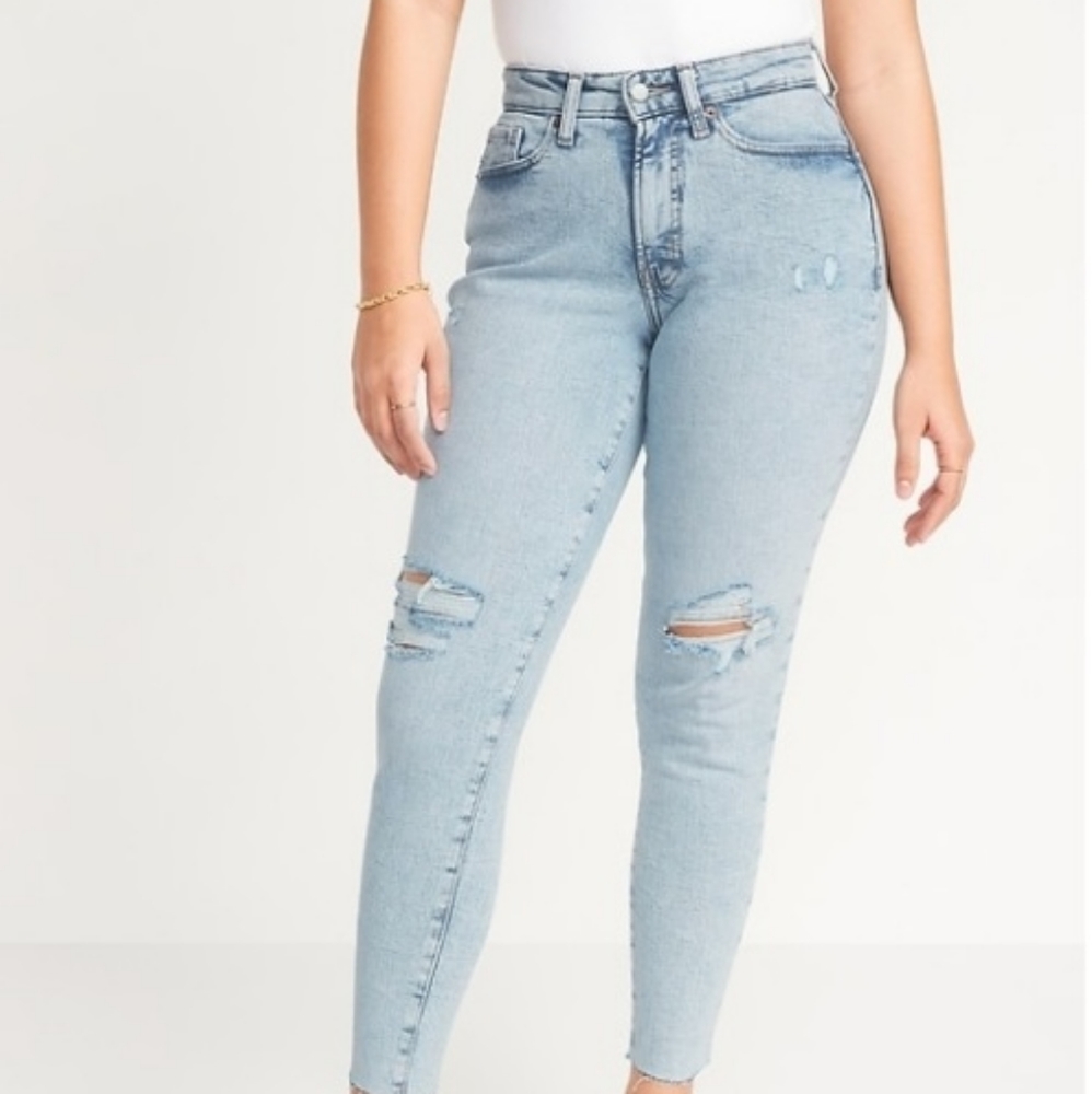 [Old Navy] Curvy High-Waisted OG Straight Ripped Cut-Off Jeans for Women